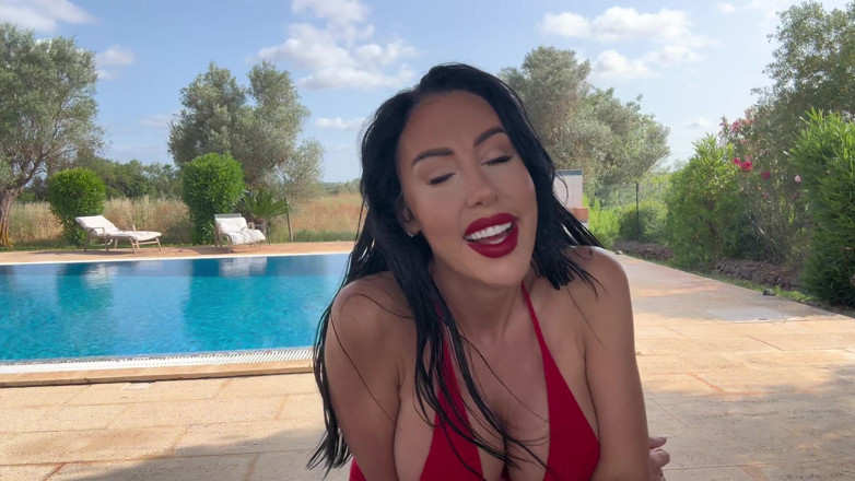 Mila Amora: Spoiled Wife Holiday Cuck