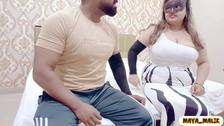 Maya-malik: Hot Chubby Lady Boss Fucked Her Employee in Office
