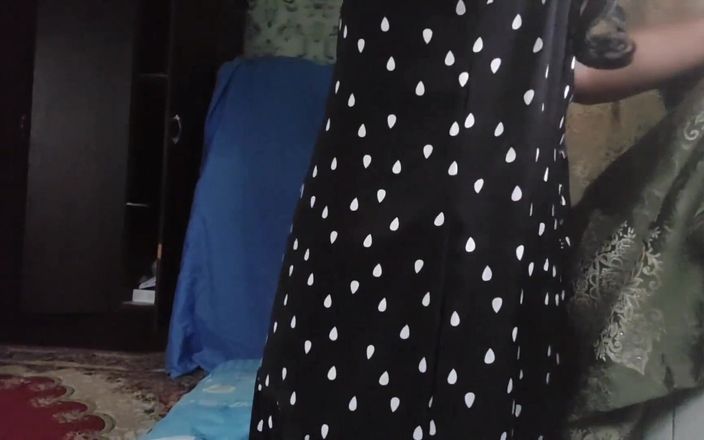 Kitty_Cross: 当我观看热辣的女同性恋色情片时，免提射精射大量我的美丽高潮