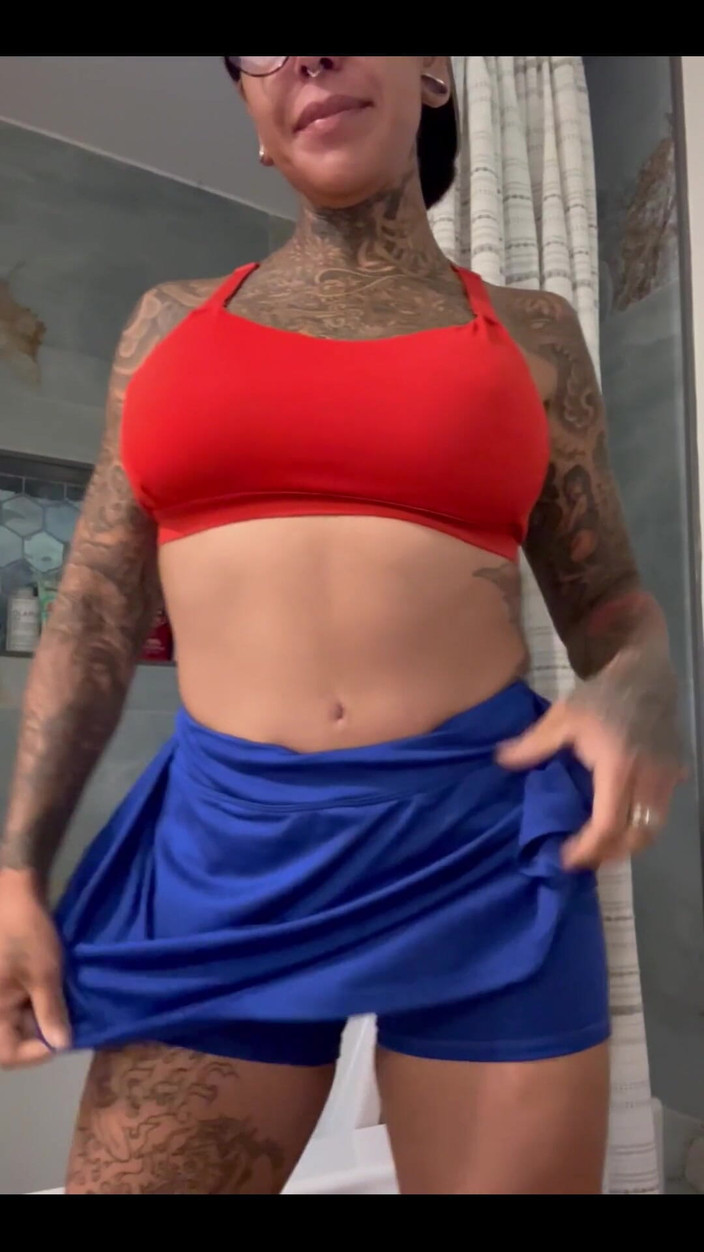 Celine Shore: Via in palestra