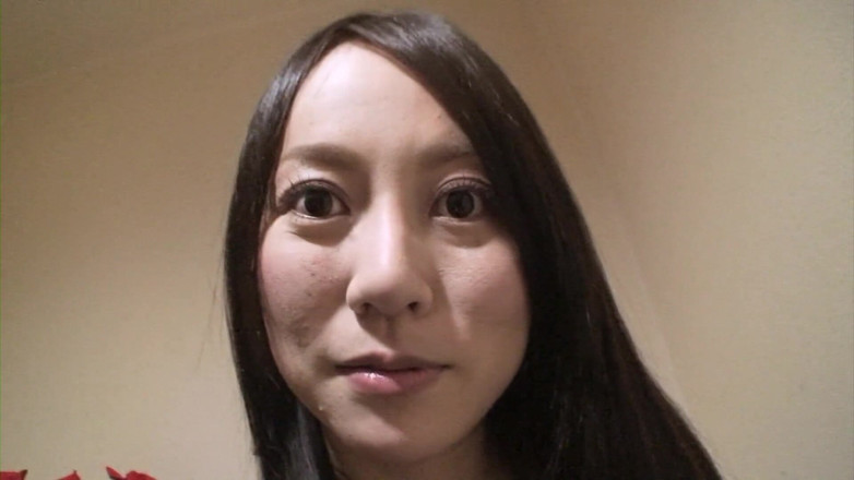 Japan Lust: Slender Japanese MILF comes hungry for creampie