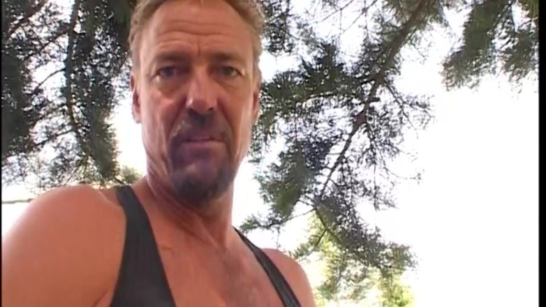 EroticEntertainment.Club: XXL, le chasseur de chattes