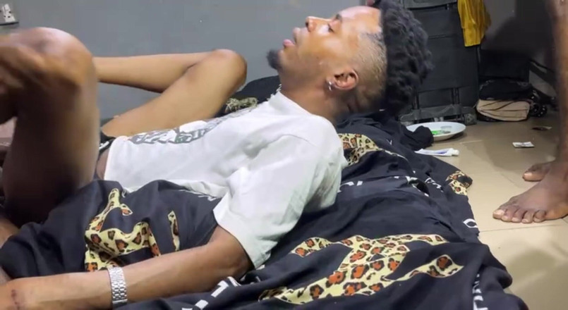 YungthugM: 我们都在排练后在他的公寓里操了我们的牧师Stpson