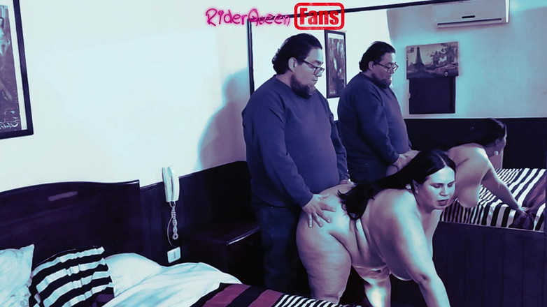 Riderqueen: Theesome - 팬클럽을 위한 비디오