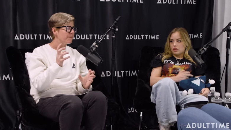 Adult Time Podcast: Gizelle Blanco &amp; Anna Claire Clouds Pheromones, Scissoring, &amp; the Bush | the...