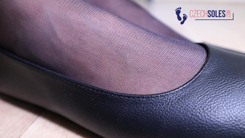 Czech Soles - foot fetish content: Surprising Footgrowth Horror