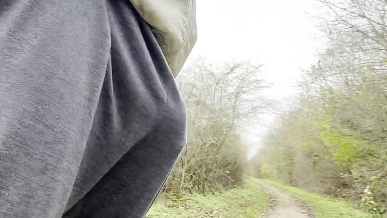 MrMagicDevil: Sunt comando la plimbare purtând noul meu C * ckring