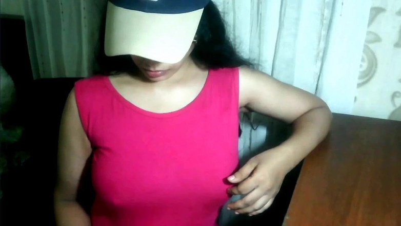 Arabicqueen: Pink Beauty Baby on Fire Infront of Boys