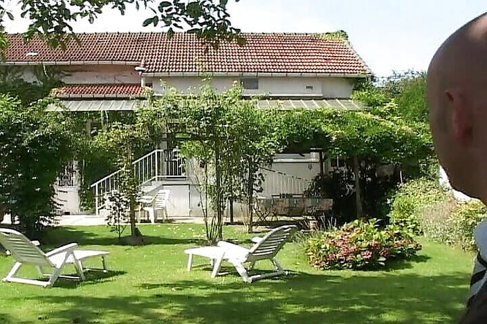 Monde Francais: Asistentă franceză cu părul roșu este futută ca niciodată