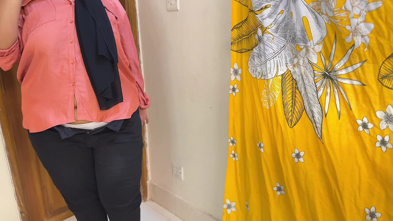 Aria Mia: 请操我的大屁股并摧毁了我紧致的阴户并按我巨大的奶子