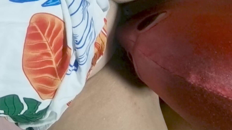 Minhaesposaparaoutro: Cuckold-echtgenoot beft grote en vlezige kut van vrouw