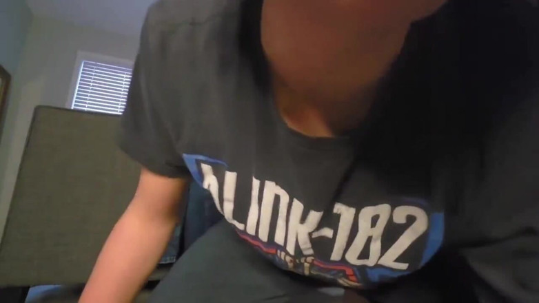 Kinkytwinkpamps: Twink biondo ti riduci lecca e ti bacia