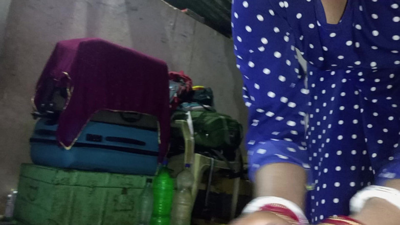 Mridulmadhu: Indische college-lehrerin unterrichten über Kamasutra in pratisch