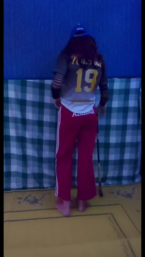 Lizzaali: Scena 1 del gioco con l'uniforme da baseball