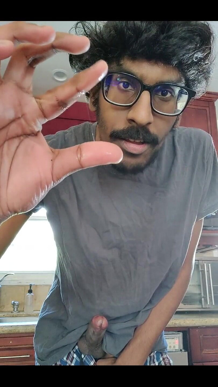 NANDgasm: キッチンで前立腺液を作ってる。欲しい?