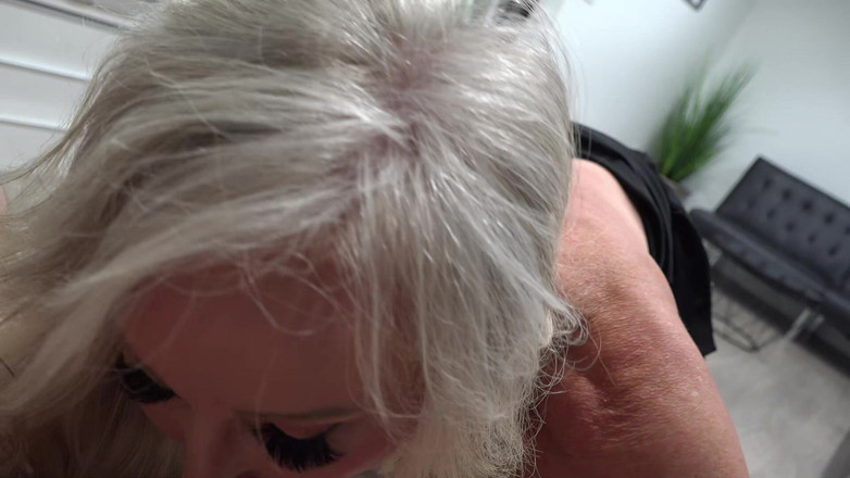 The Keiran Lee: Blonde milf met perfecte tieten Morgan Taylor slikt mijn hele...