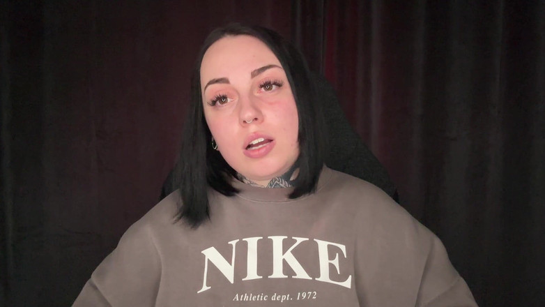 Miss Valentina: 위협적인 판타지의 이틀 간의 격렬한 2일 2