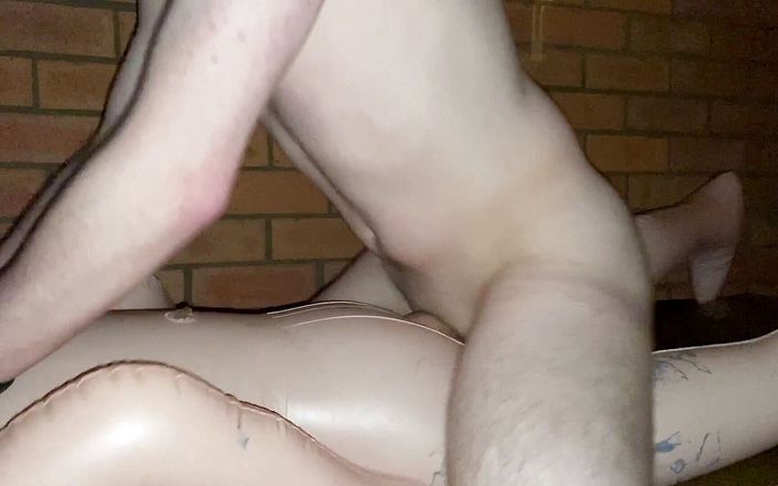 Aussie bi boy: Hard doll-fuck on waterbed with good cumshot