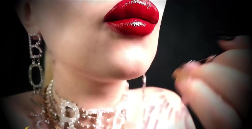 Goddess Misha Goldy: 我的商店中的新剪辑!!!我要让你成为我的小吐口水失败者！我会在你丑陋的脸上吐口水，你会和你做爱的！