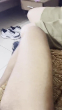 Awek paling cantik 18+ Nikmati seks montel di bilik hotel.