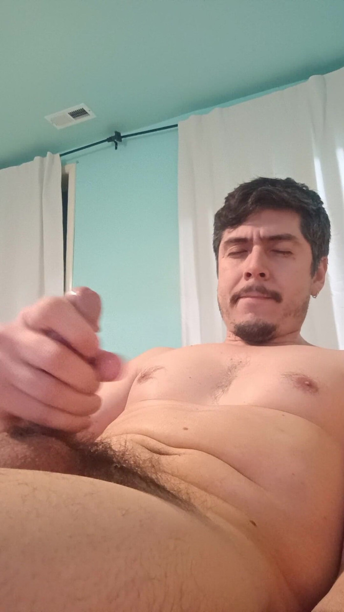 Tabasco Jake: Handsome Man Cums and Devours Thick Cumshot
