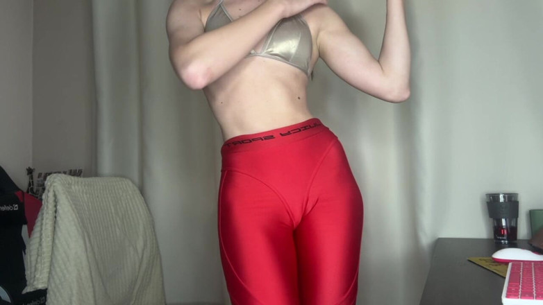 Skinny_lady69: Mükemmel poz veren kas gerginliği
