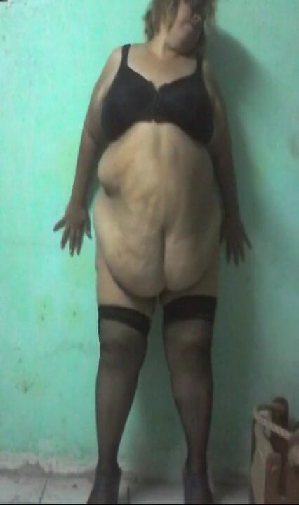 Gorditabella 2508: Horny dance 1