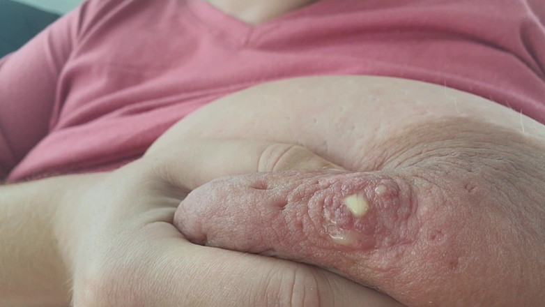 Annabelle Rogers: Mengekspresikan tangan