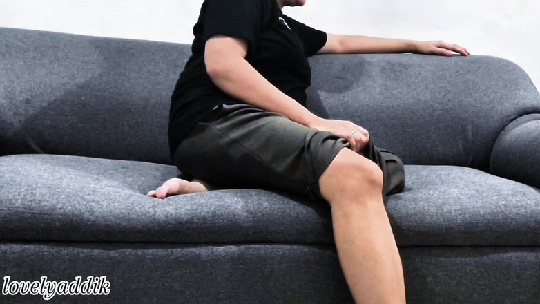 Lovelyaddik: Solo nieuwjaarsfeestje doen.