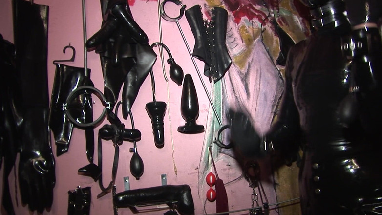 BDSM6.CLUB: Резиновая одержимость