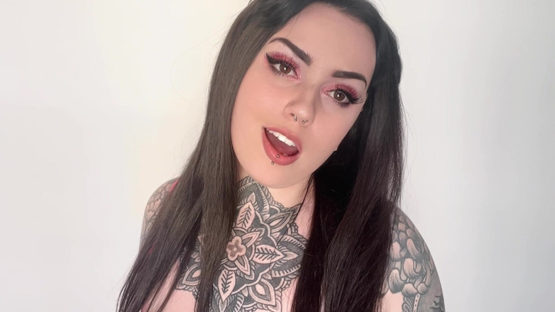 Miss Valentina: 我比老婆好10个原因