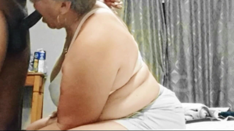 Milfta boohot: Anal Sex with a 70-year-old Veteran MILF