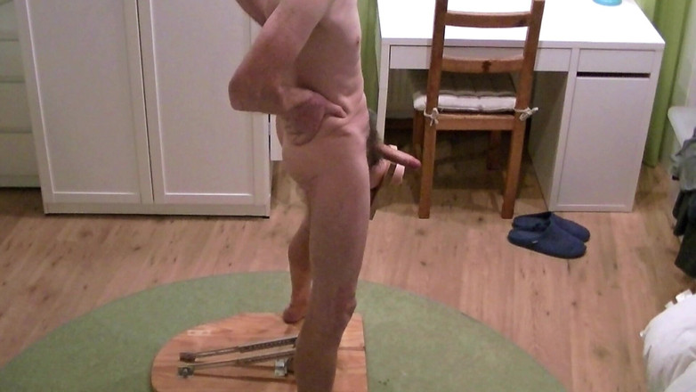 Mark Hannes: Fleshlight Stand Fuck Masturbasi