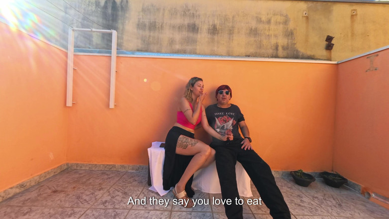 Gabi SweetCouplesStories: Um encontro entre uma puta e um cego na praça.