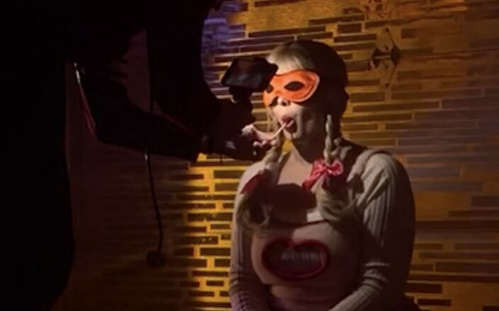 Shawna Panofka: Styvpappa ger mig en tabu creampie