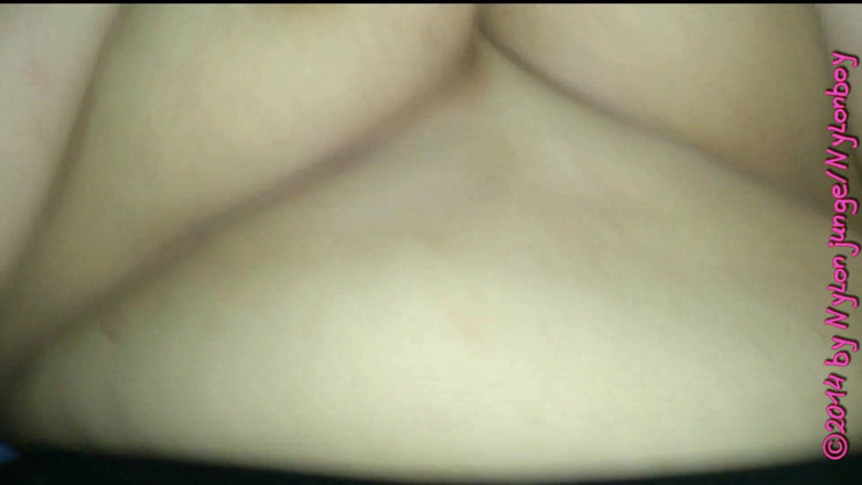 NylonjungeCarmen: Pussy licking an old friend 1