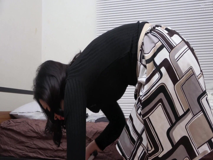 Vulture: Najde pornografickou knihu v pokoji nevlastního syna a masturbuje