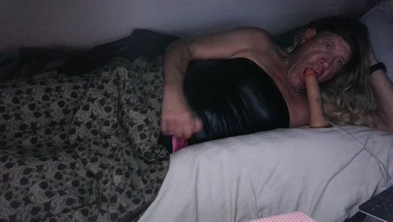 Queen Chalene: 섹시한 꿈에서 깨어나기