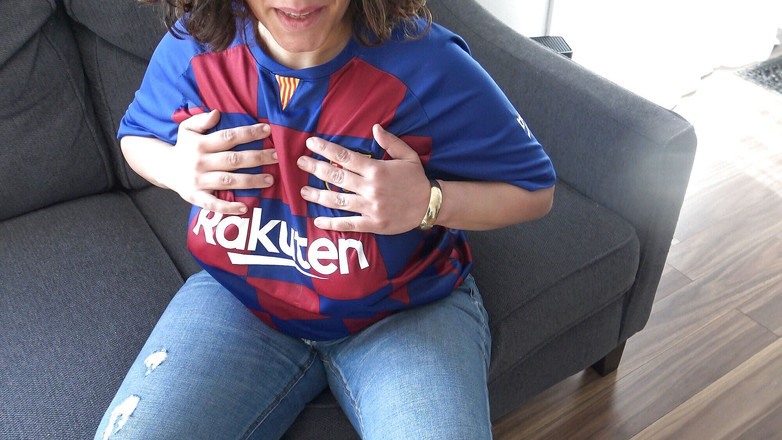 Souzan Halabi: 大きなおっぱいサッカーママ熟女