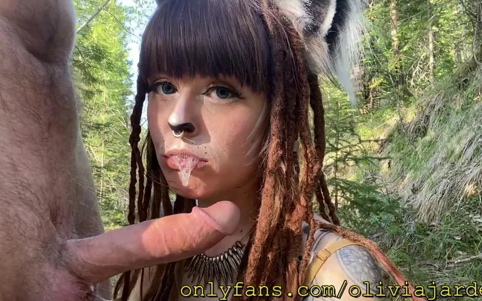 Olivia Jarden: Cute Kitty Facefuck/deepthroat in Jungle