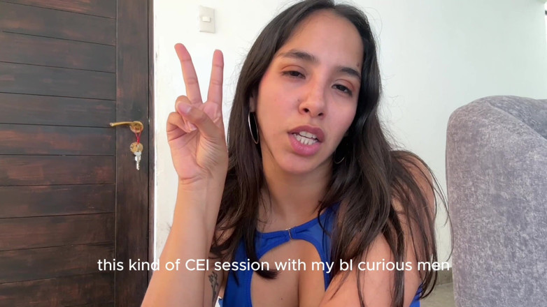 Goddess Alexa femdom: Studenta Alexa își convinge colega de clasă în zeița CEI Alexa Joi...