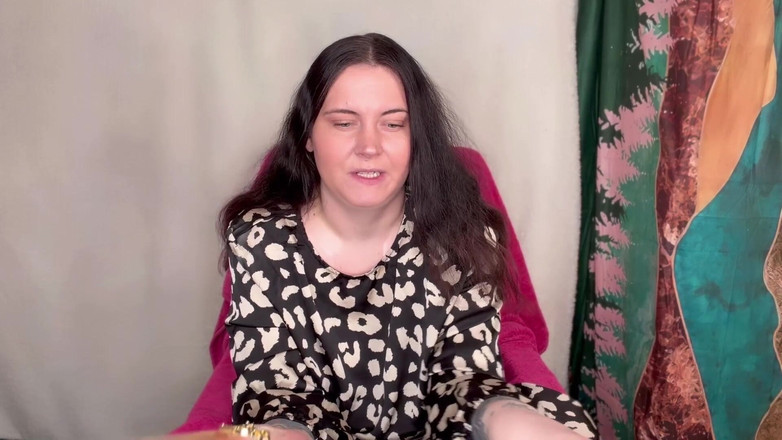 MissFFW: Miss Ffw kleedt haar nieuwe parfum uit