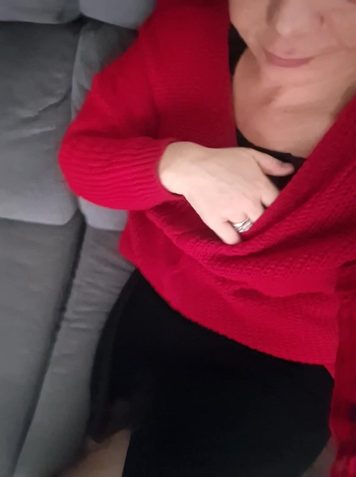 Sofy13: 喜欢鸡巴的熟女Sophie