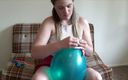 Tropical Lust: Kendra blows up her Balloons