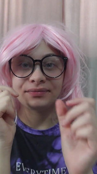 Moje nevlastní sestra dělá hloupé tváře a ahegao tváře