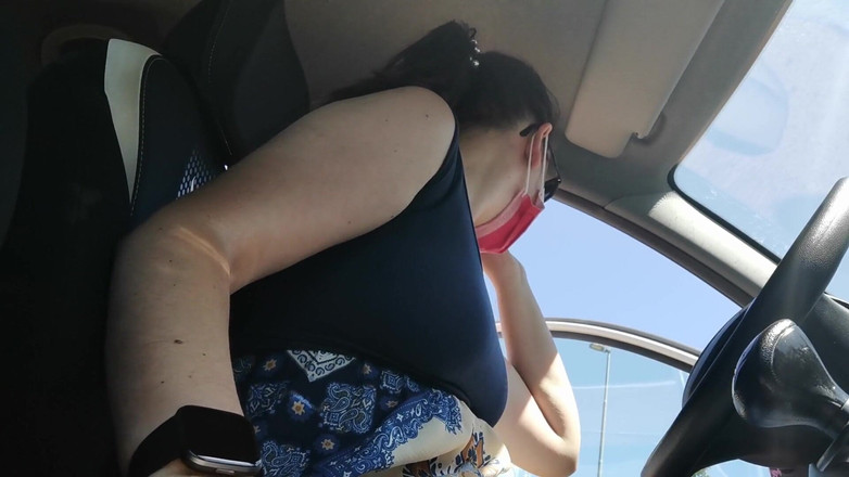 Nicoletta Embassi: Ibu tiri italia pamer toket dan ngocok kontolmu di tempat...