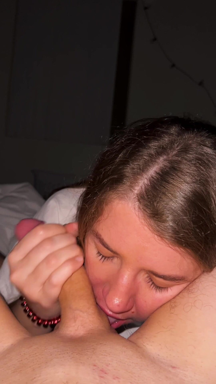 Addy Broke: Grober halsfick für eine meine beste freundin