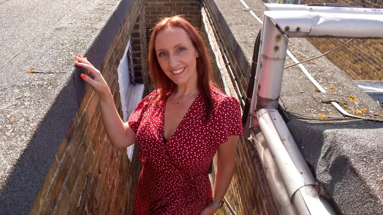 Cheeky UK girls: Keira dupla característica com entrevista