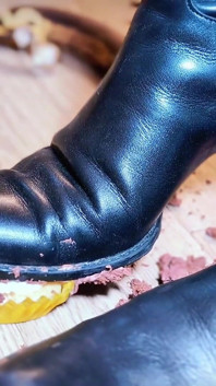 Evil Girls Food Obliteration