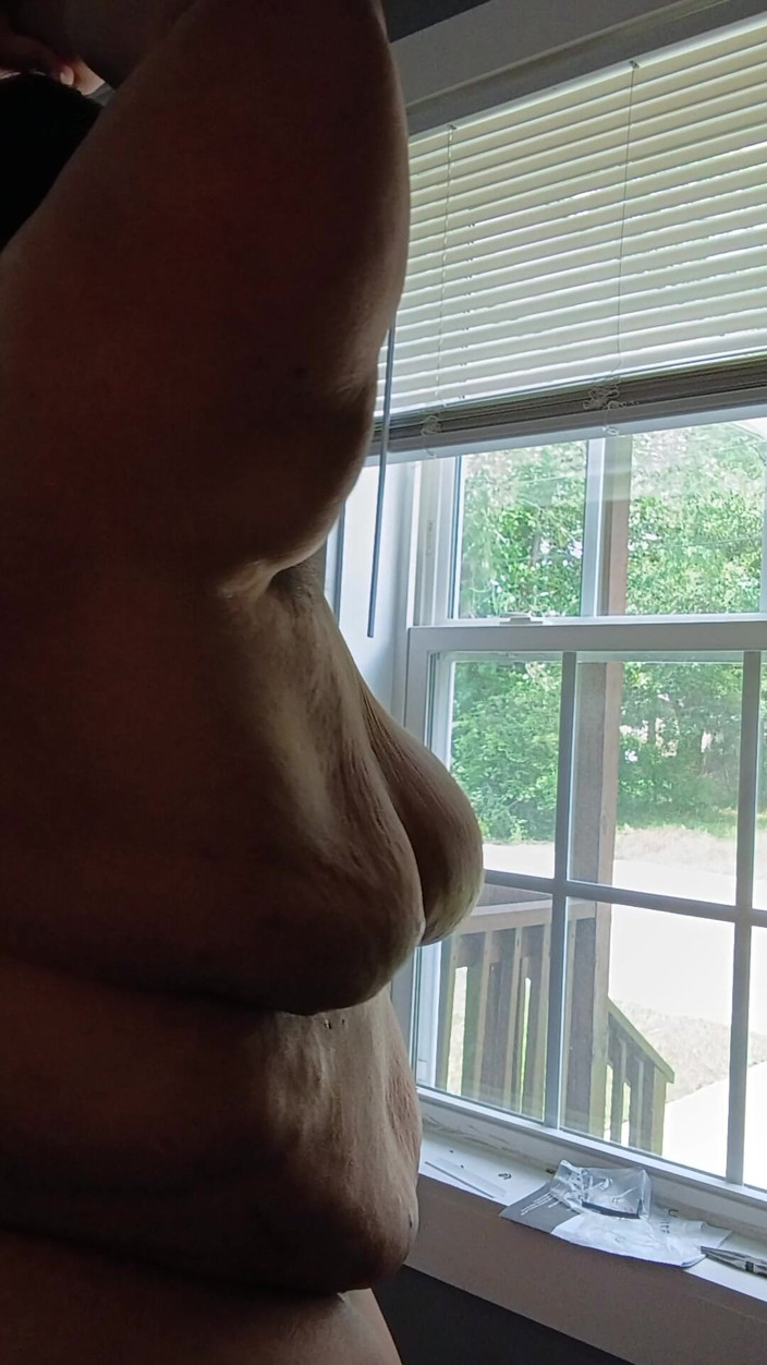 Jessica pigslut: Flashing My Big Titties to My Whole Neighborhood in North...